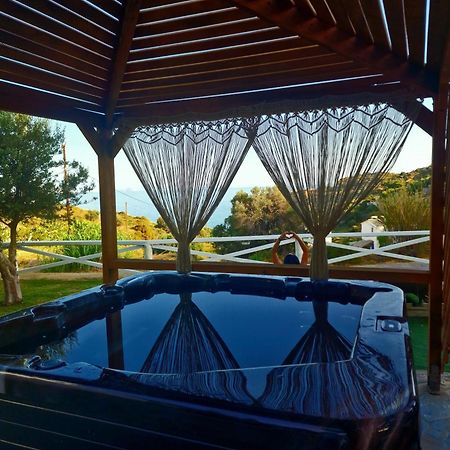 Kerame Paradise Villa Agios Kirykos  ภายนอก รูปภาพ