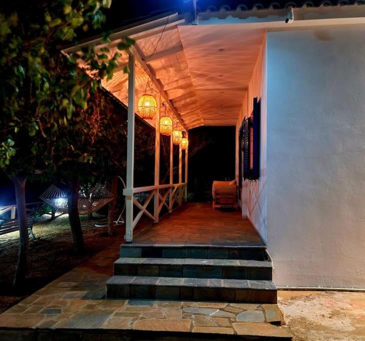 Kerame Paradise Villa Agios Kirykos  ภายนอก รูปภาพ